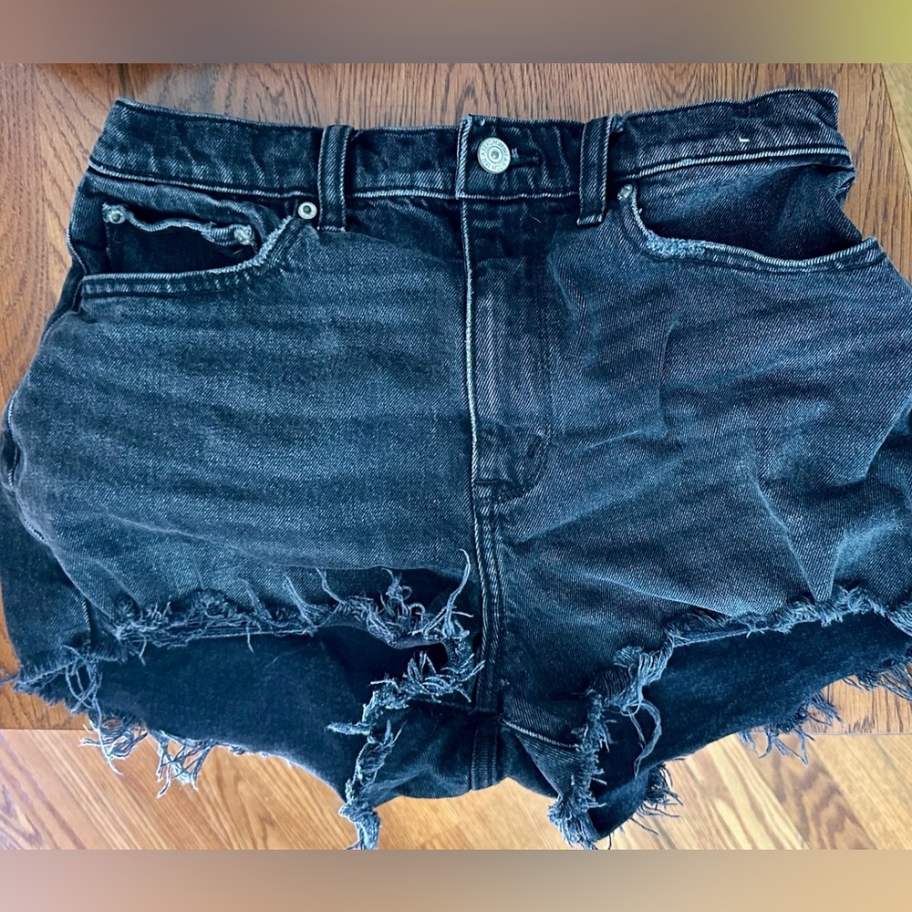 Abercrombie high rise mom shorts